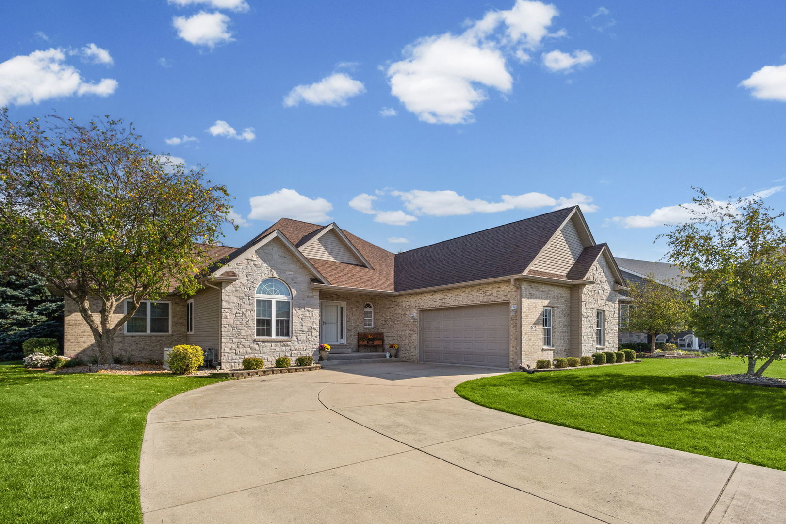 Home in Diamond, IL 60416 — photo 3