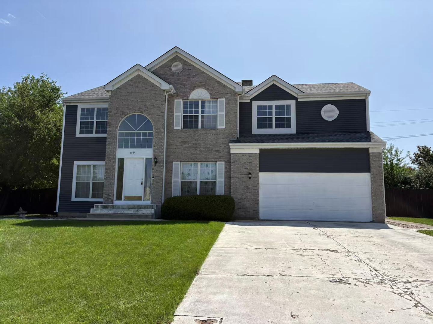 4591 Hatch Lane — photo
