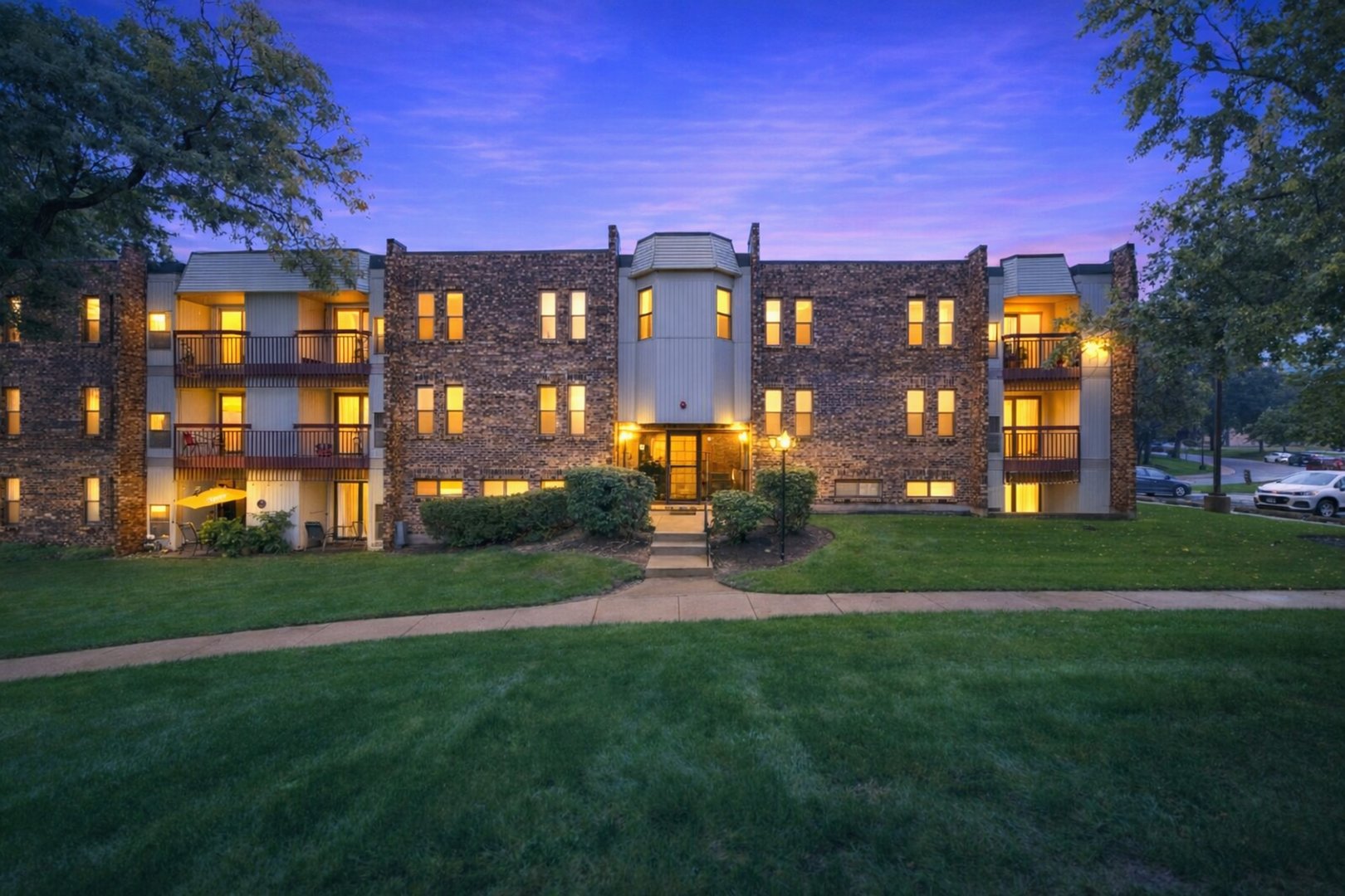 2214 Country Club Drive Unit 21a — photo