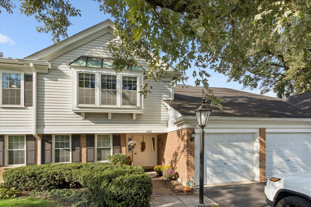708 Burr Oak Lane Unit B — photo