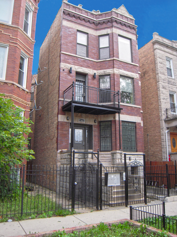 1437 N Washtenaw Avenue 1 — photo
