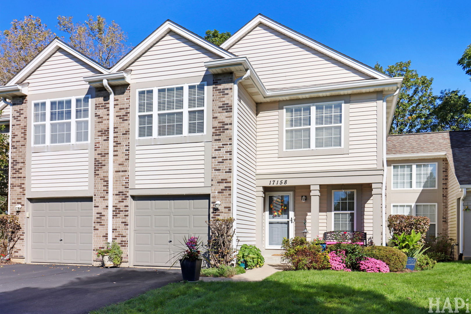 17158 W Cunningham Court — photo