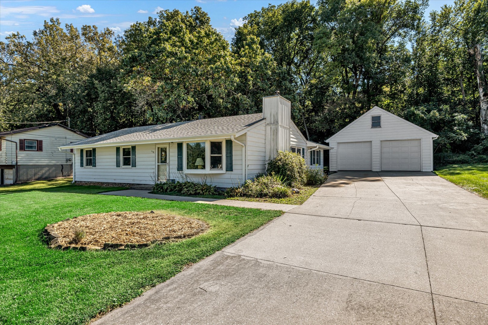 115 E 3rd Avenue, Coal Valley, IL 61240 — photo 2