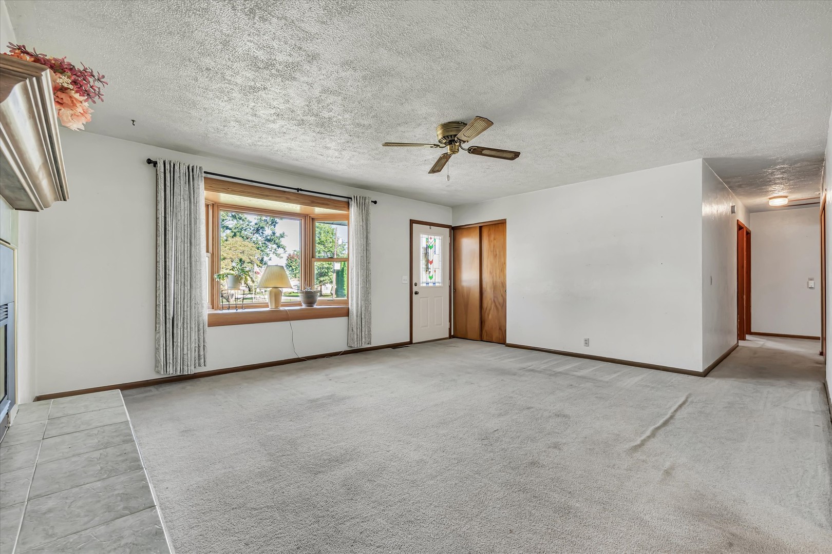 115 E 3rd Avenue, Coal Valley, IL 61240 — photo 3