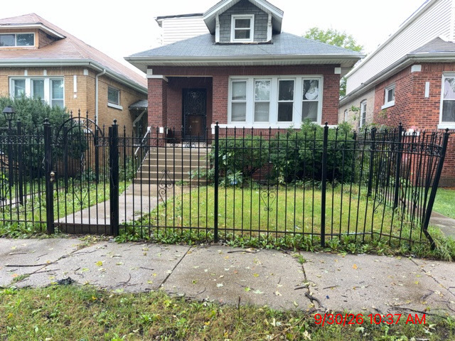 8329 S May Street — photo