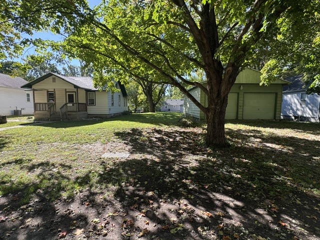 Home in Pontiac, IL 61764 — photo 3