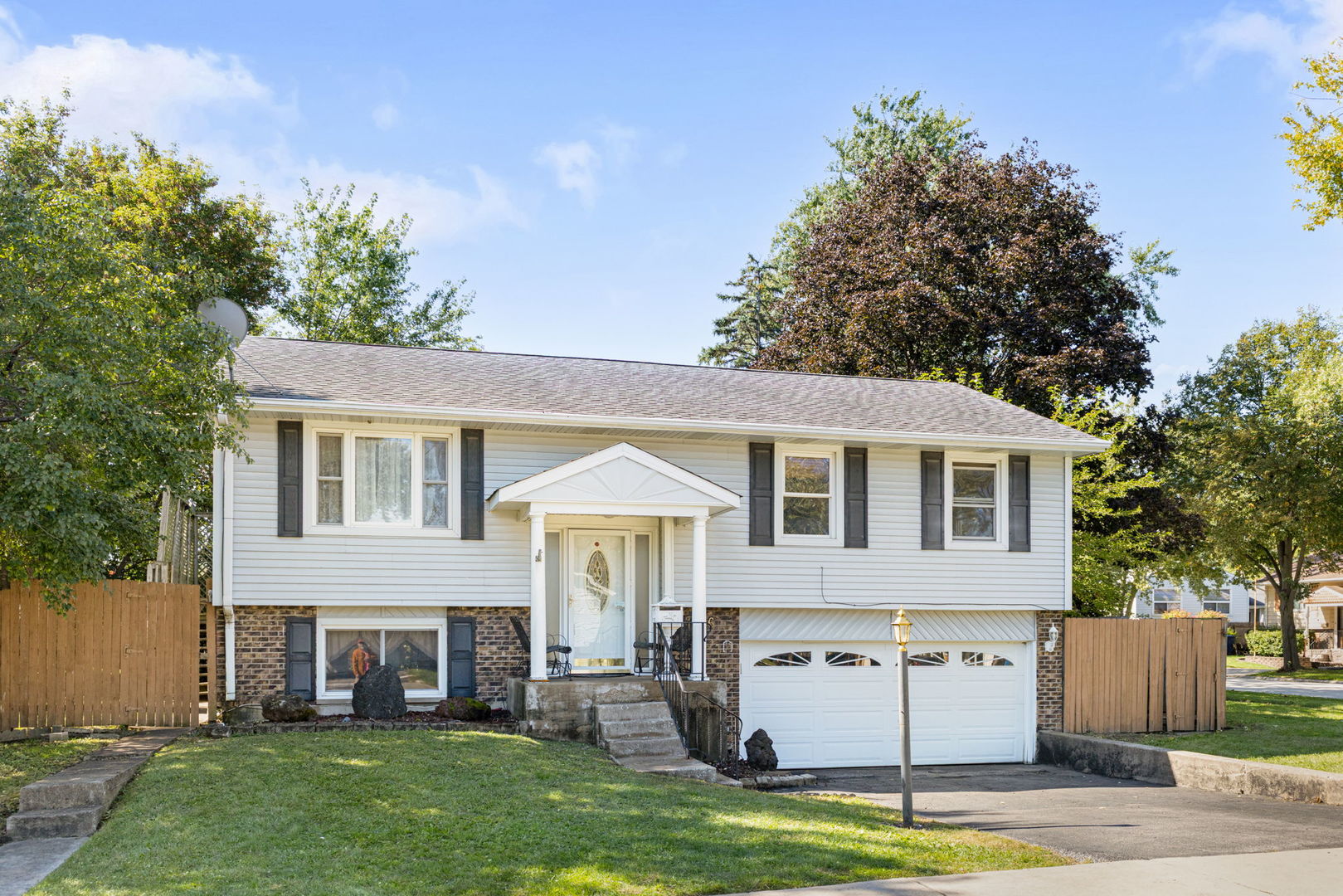 1446 Van Meter Drive — photo