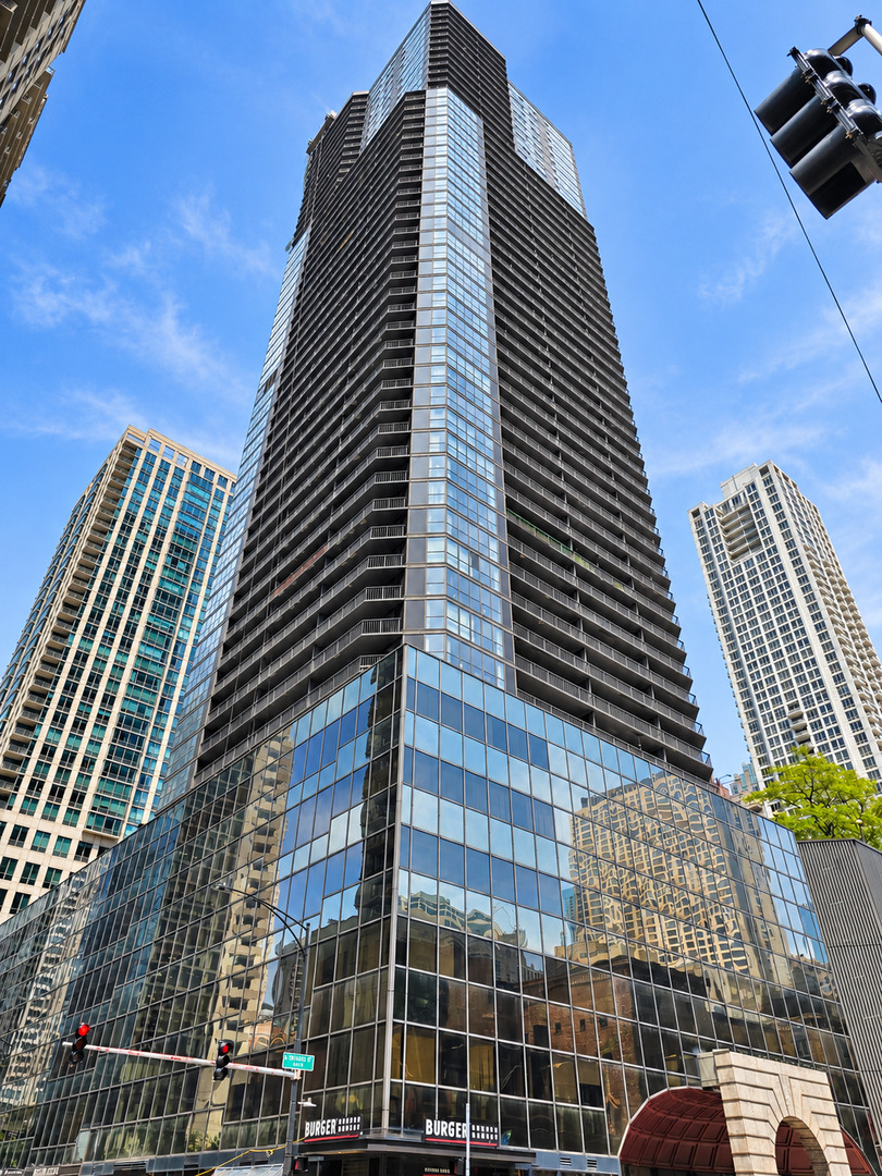 10 E Ontario Street Unit 4601 — photo