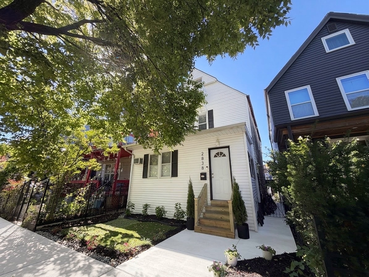 2838 N Richmond Street — photo