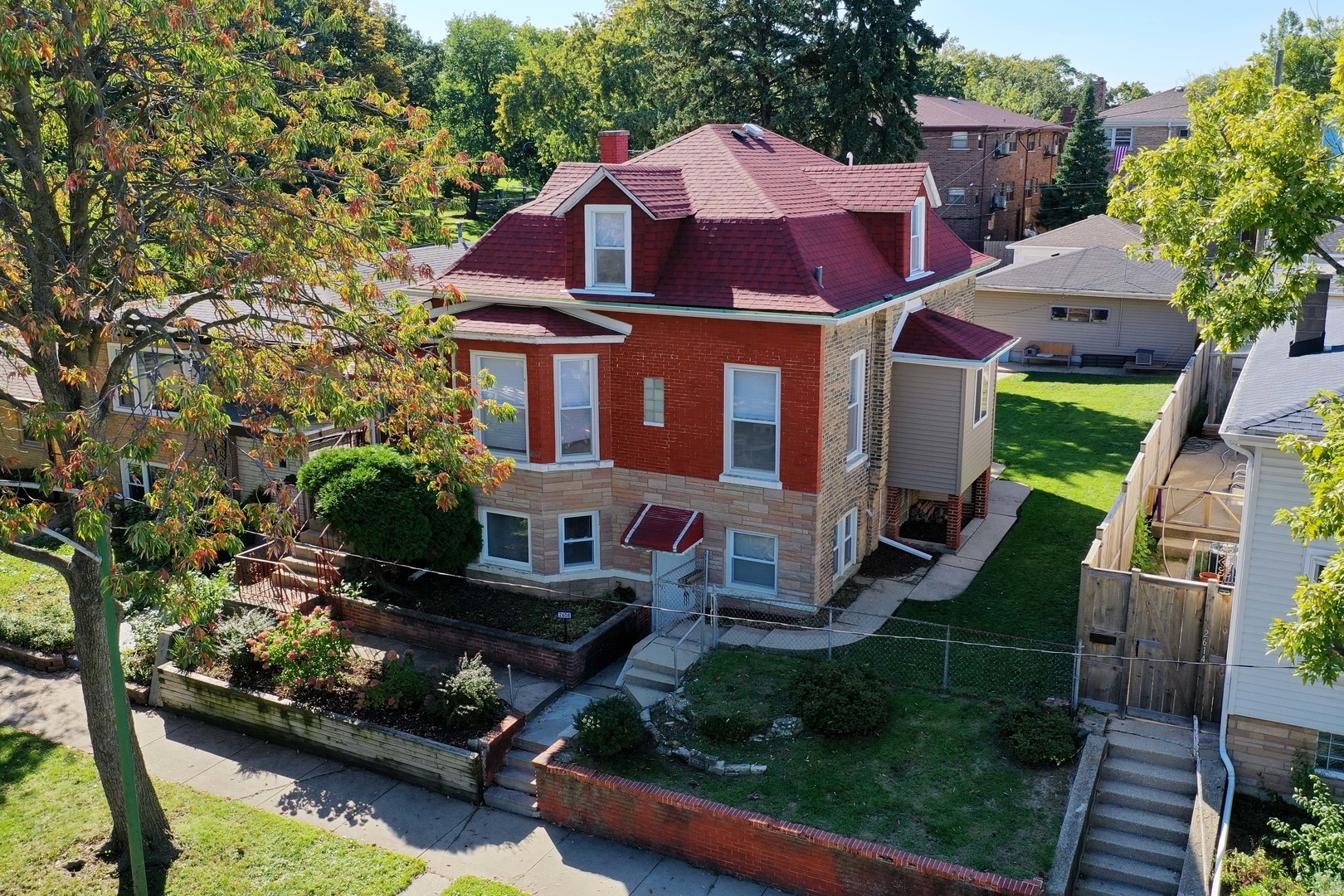 2608 N Merrimac Avenue — photo