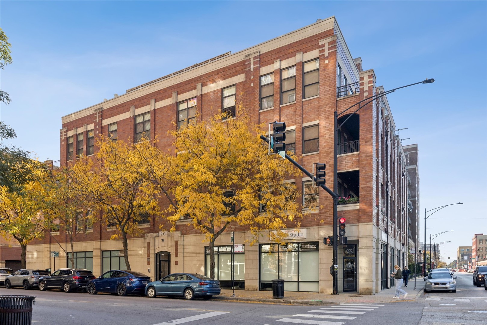 955 W Monroe Street Unit 3B — photo