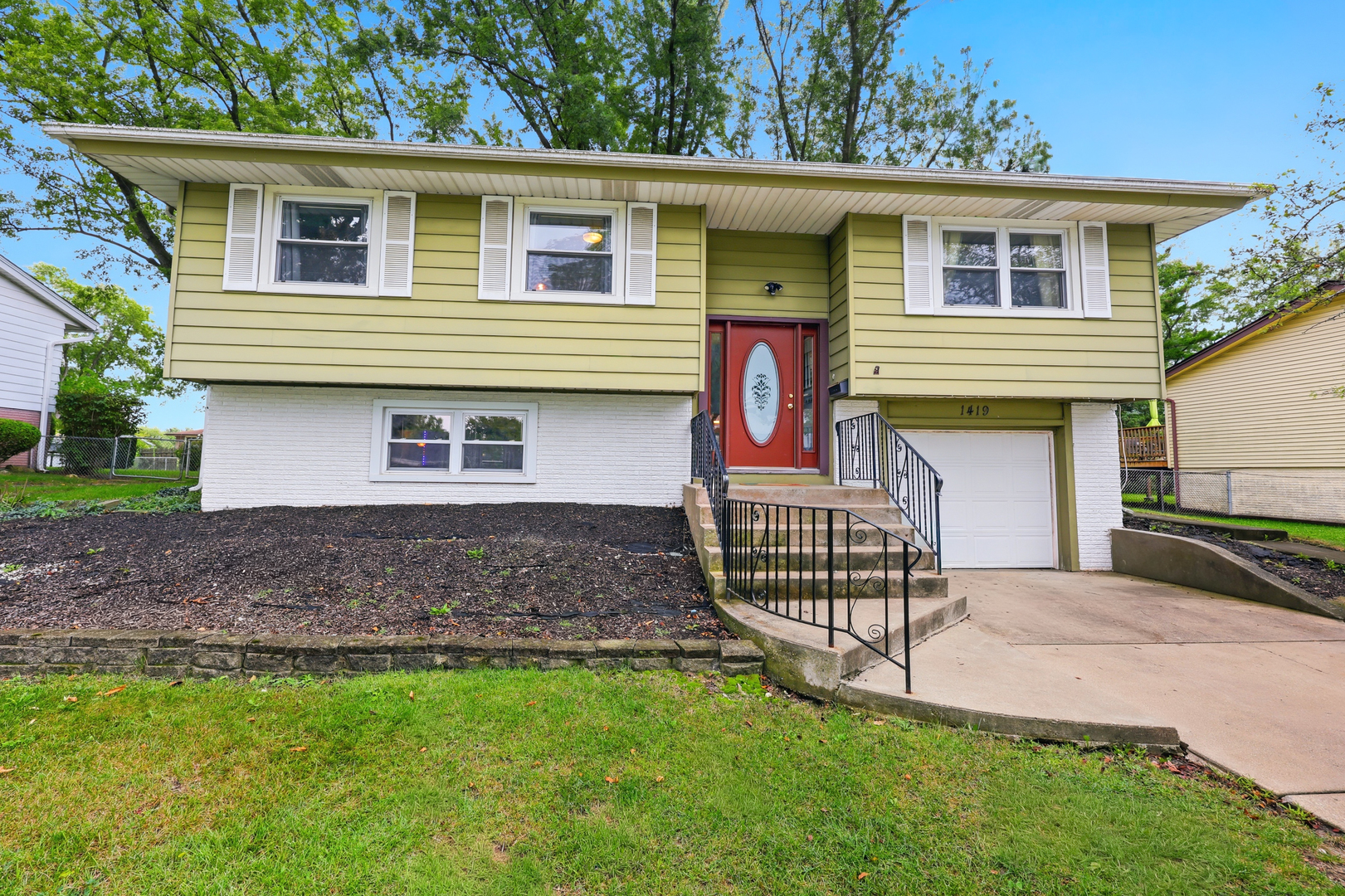 1419 Hampton Lane — photo