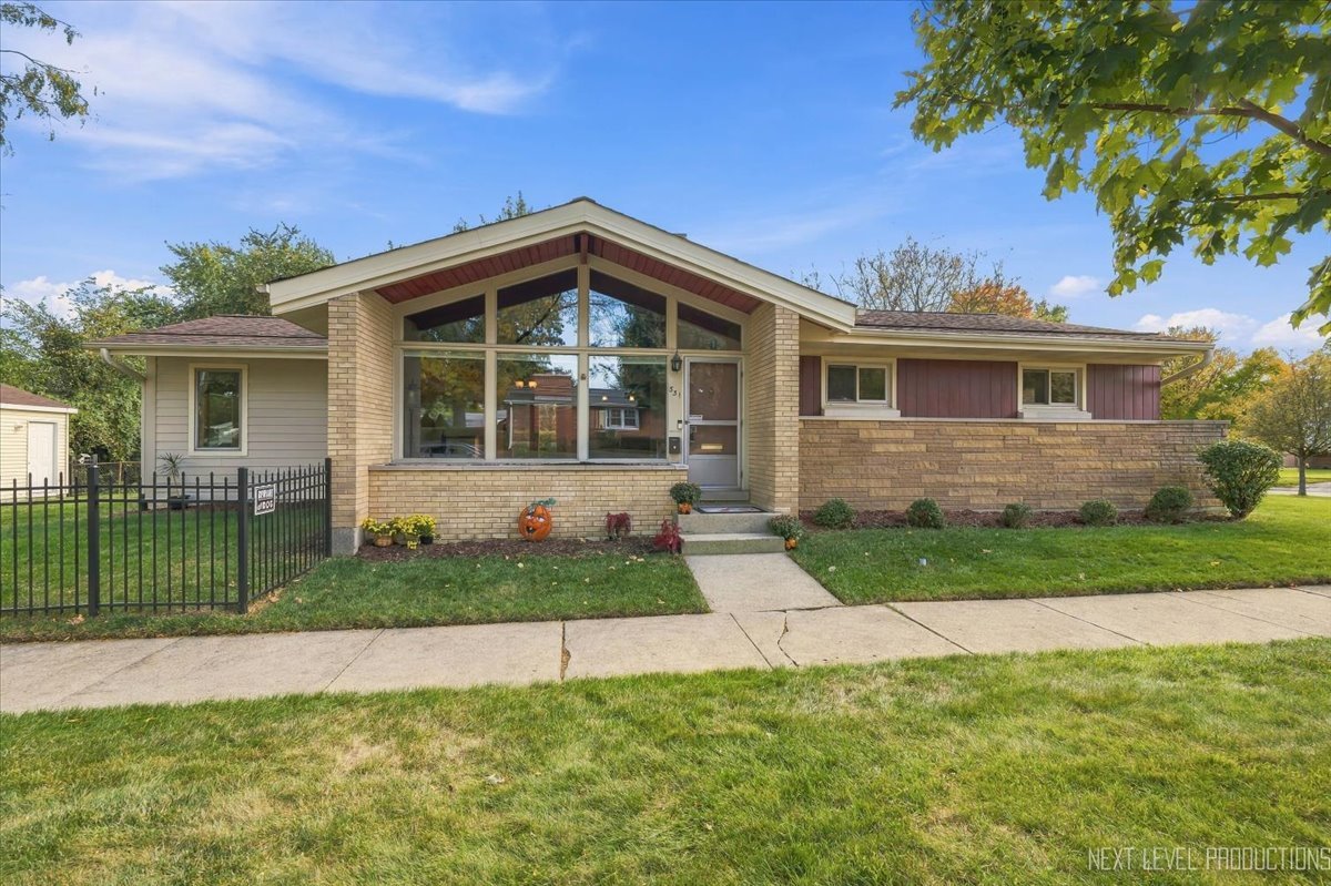 331 E View Street — photo