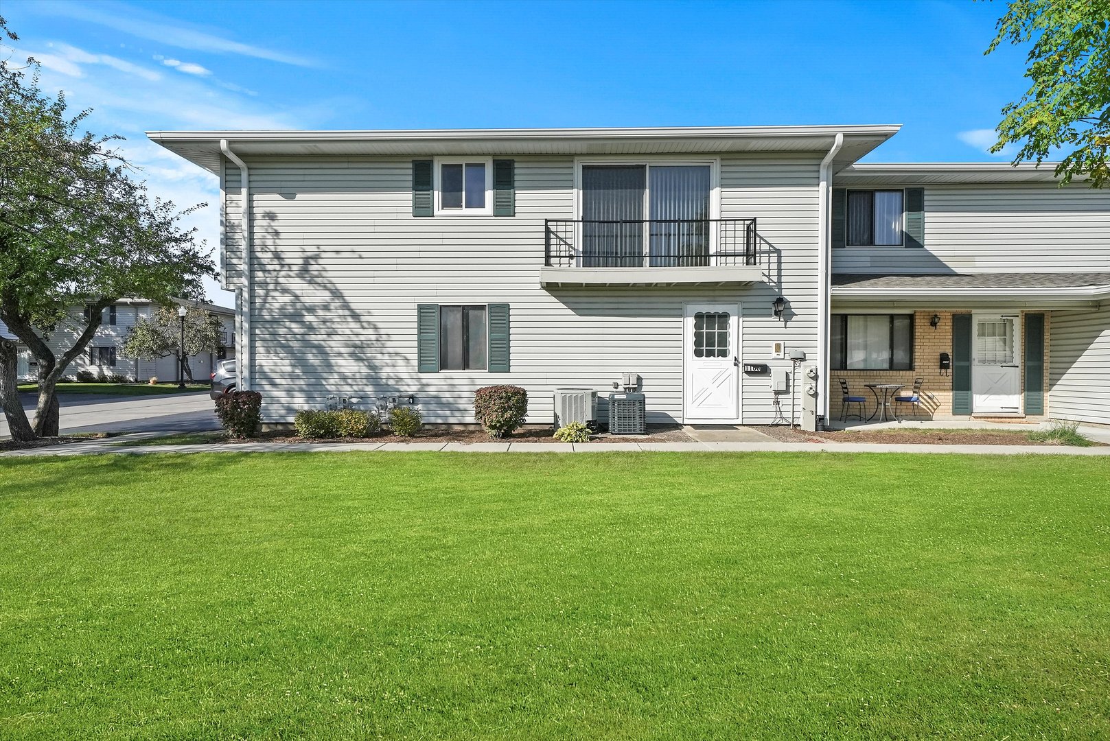 1100 Stoughton Court 1100 — photo