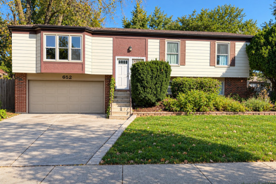 652 Banbury Way — photo