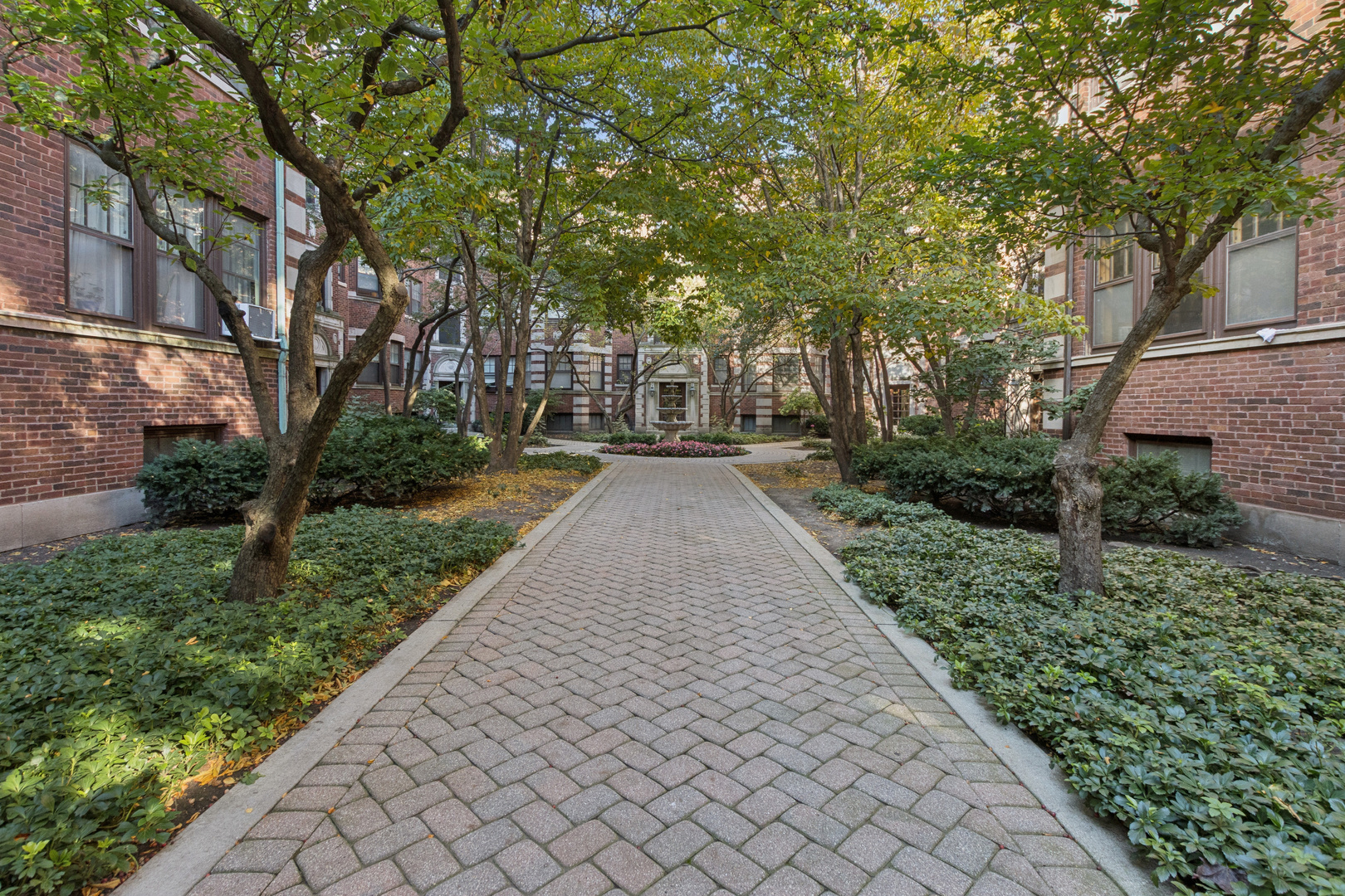 846 Hinman Avenue Unit 3 — photo