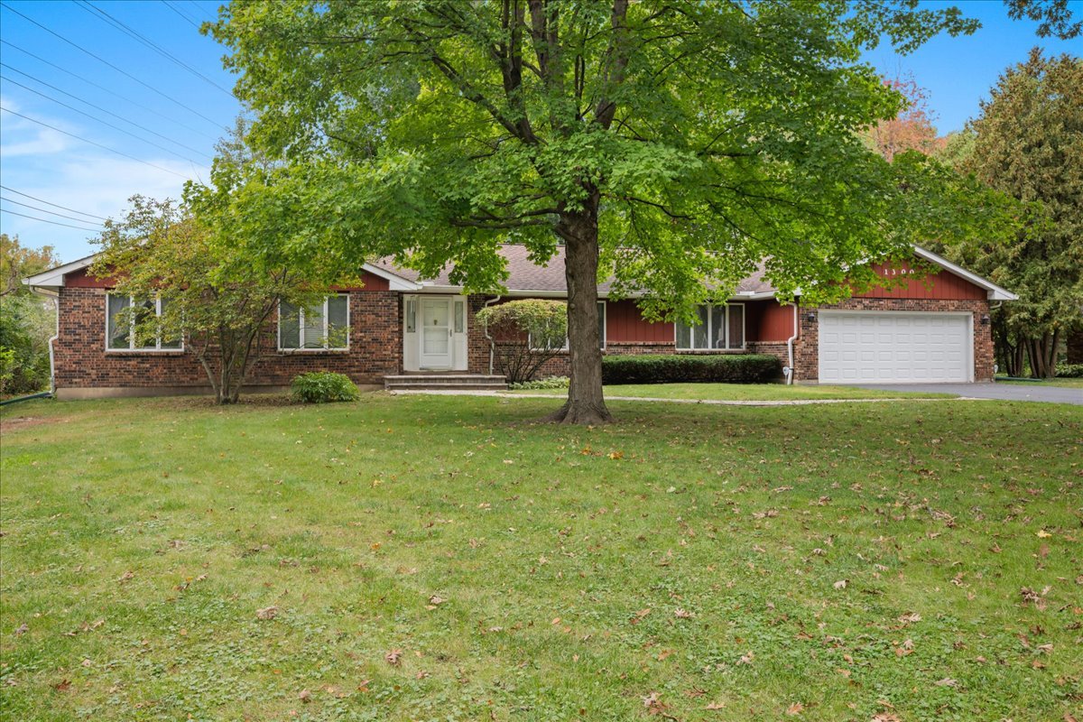 1300 Woodland Drive — photo