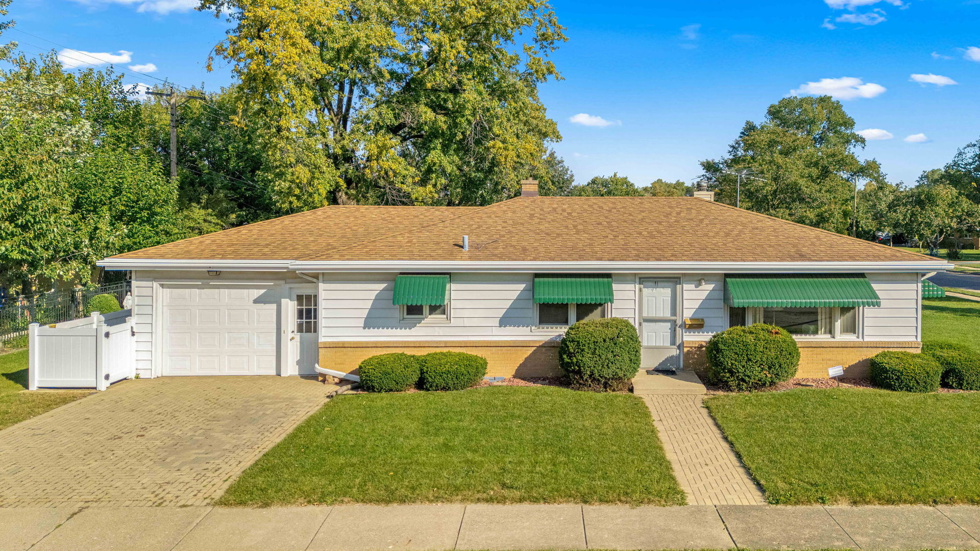 1001 Winthrop Avenue — photo