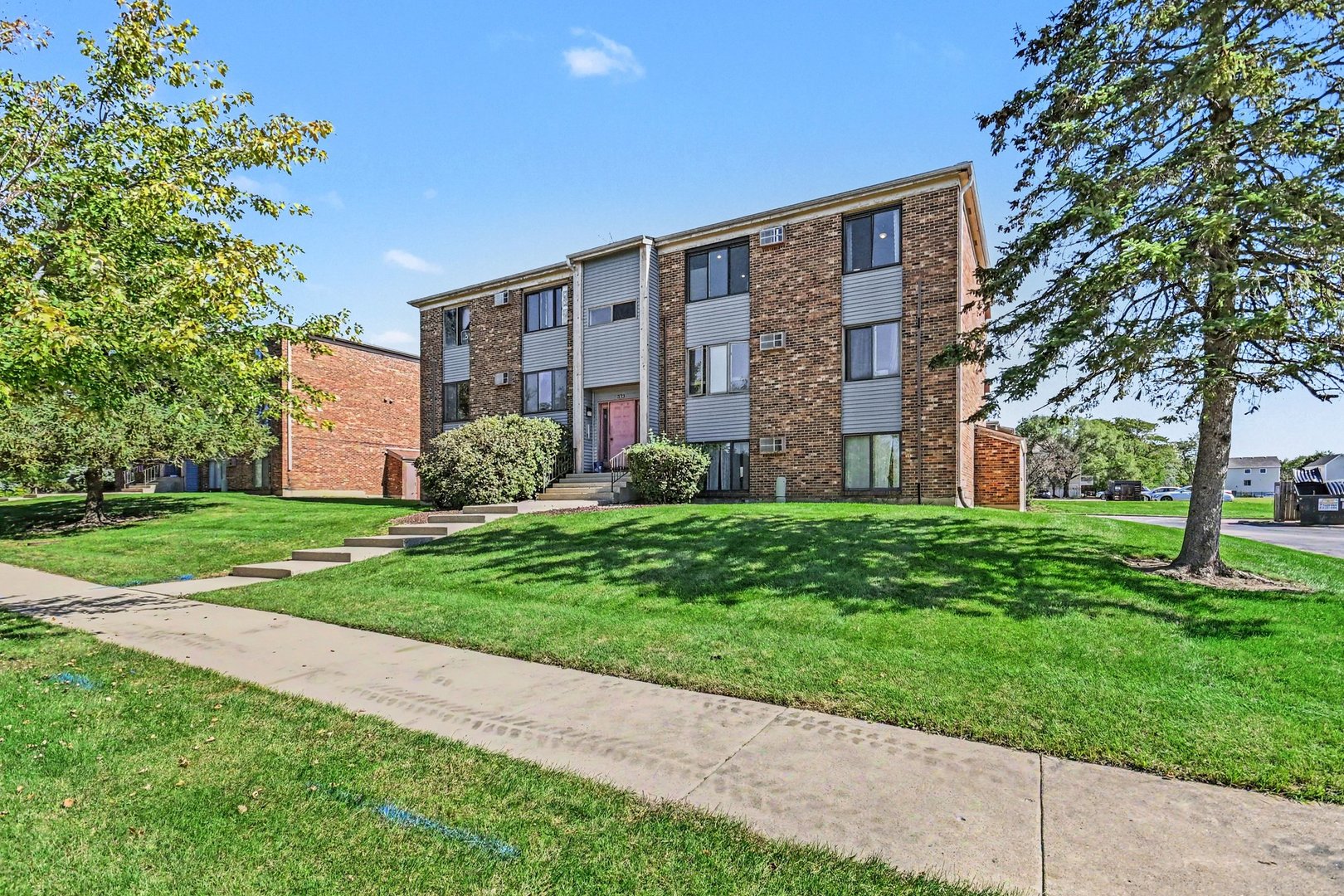 280 Canterbury Lane Unit 5 — photo