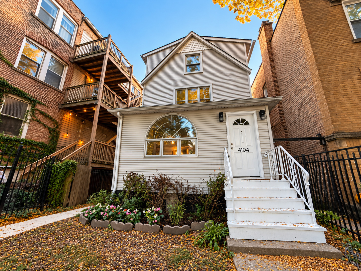4104 N Richmond Street — photo