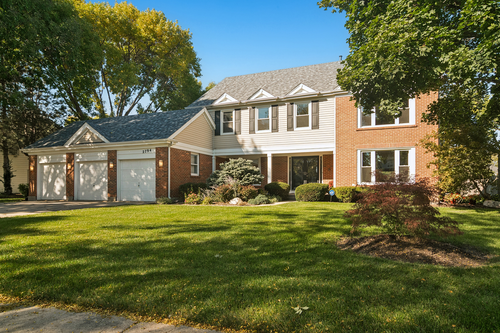 2794 Whispering Oaks Drive — photo
