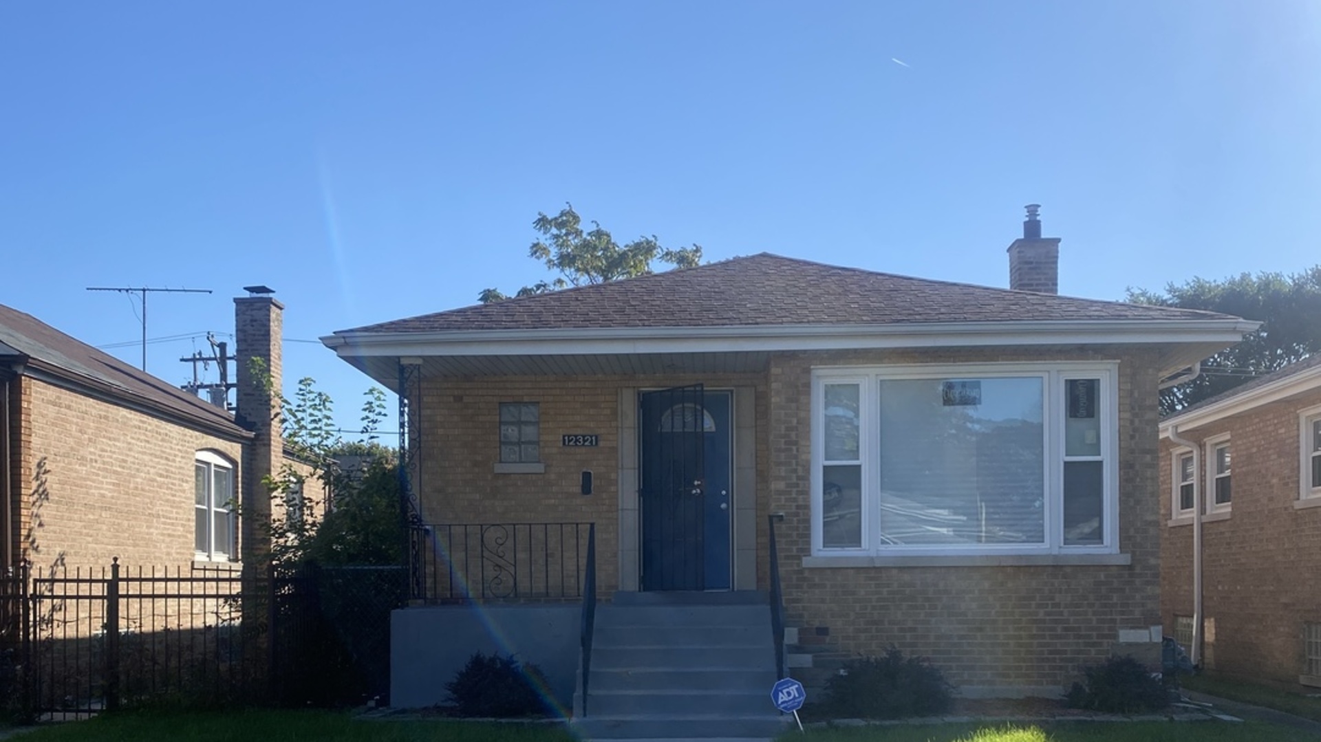12321 S Green Street — photo