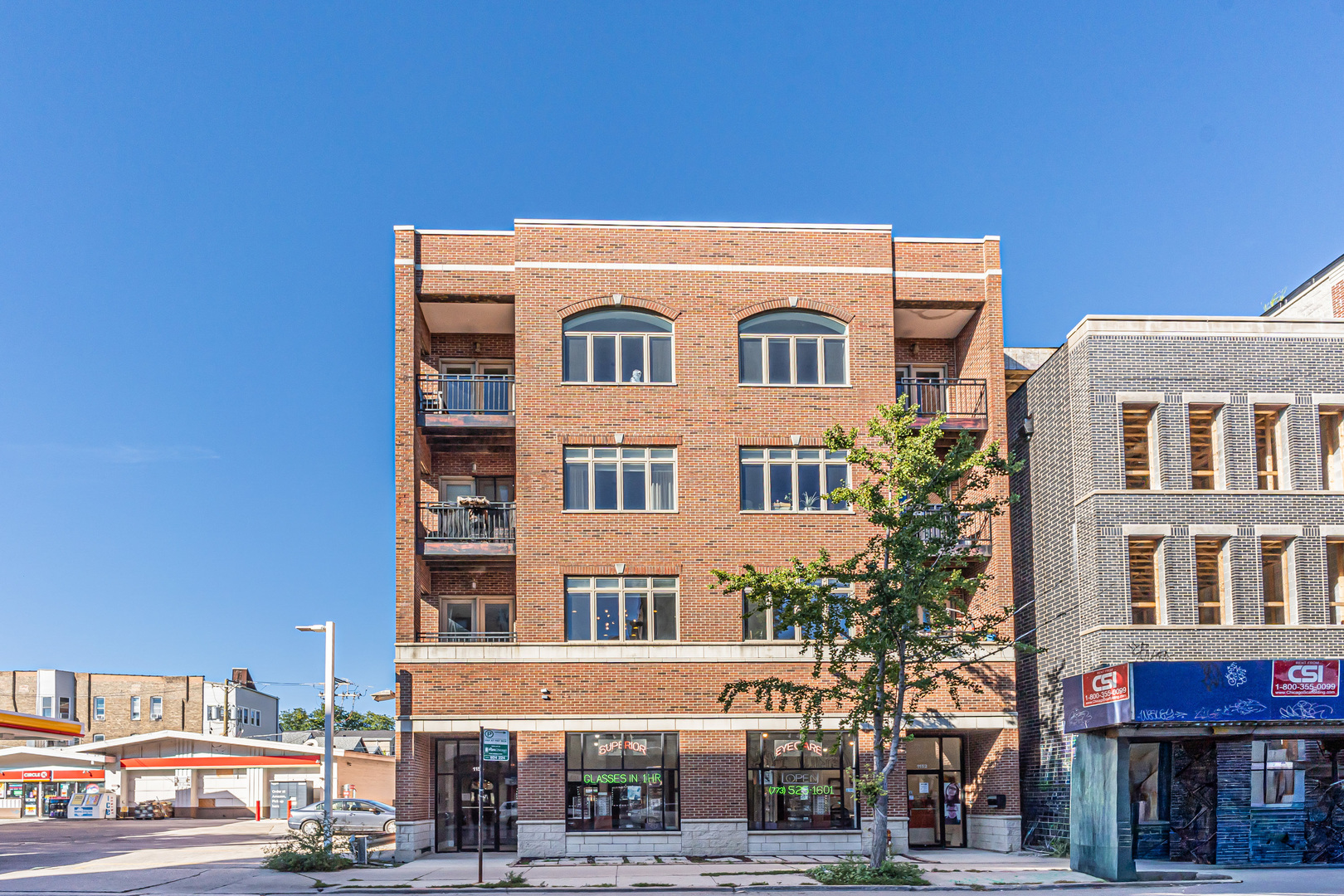 1154 W Diversey Parkway Unit 2W — photo