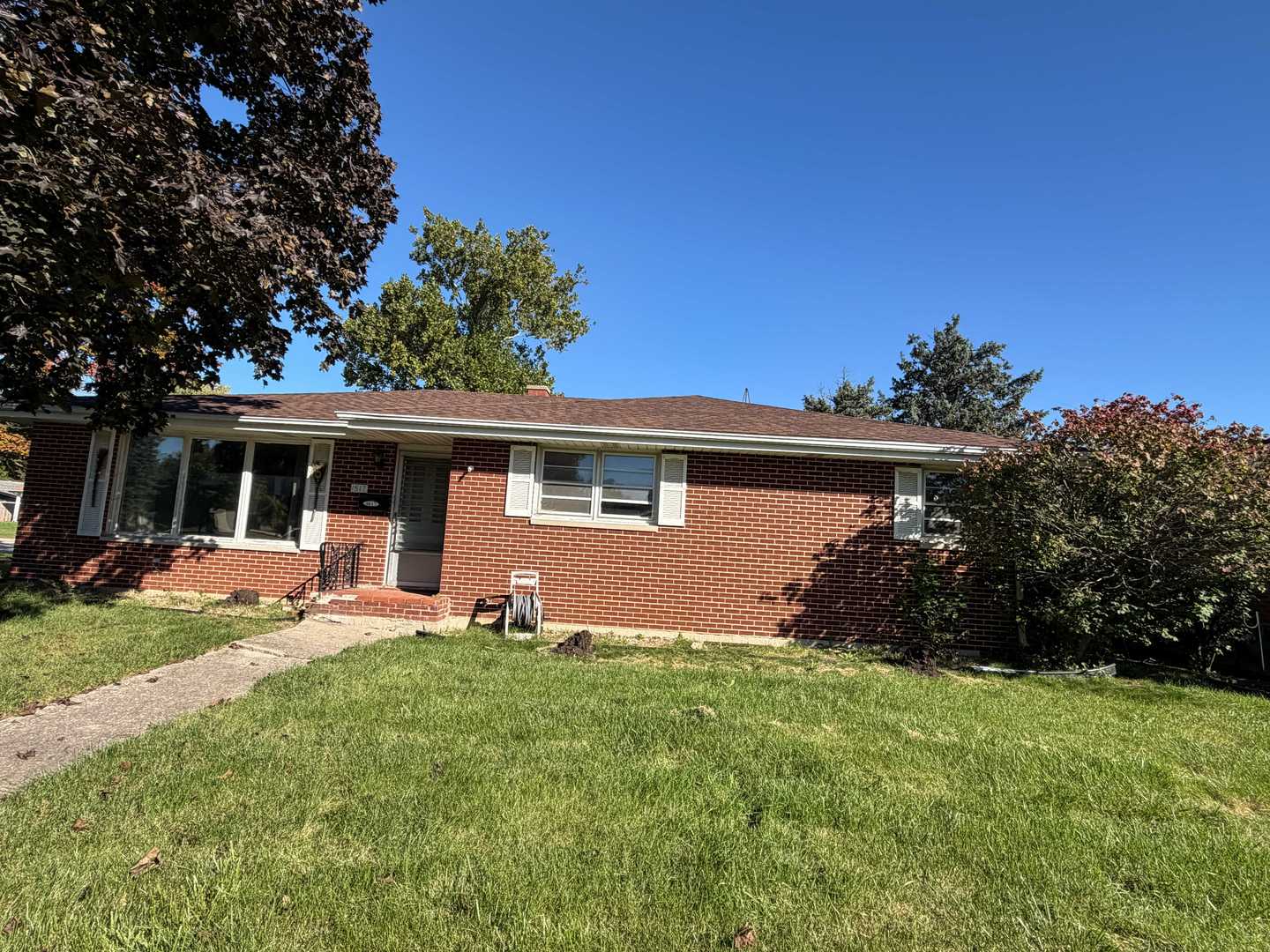 1617 W Douglas Street — photo