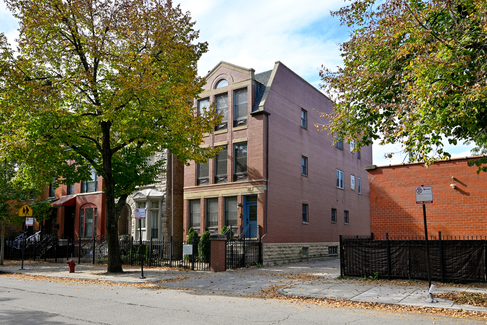 218 S Laflin Street Unit 201 — photo