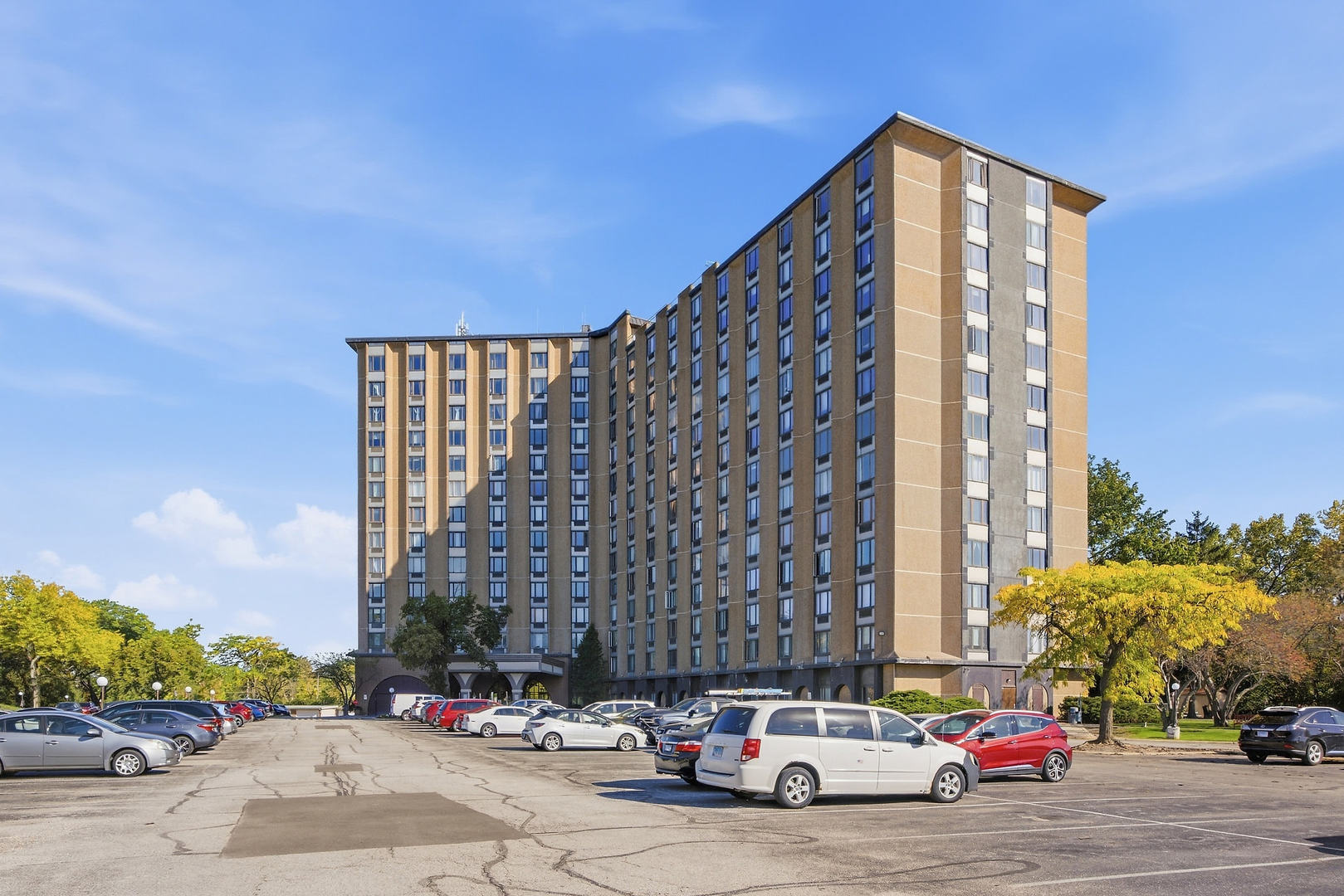 1 Renaissance Place Unit 618 — photo