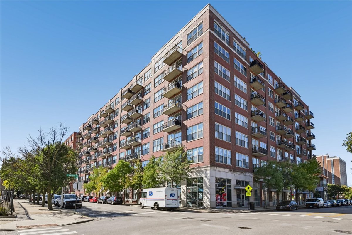 6 S Laflin Street Unit 304 — photo