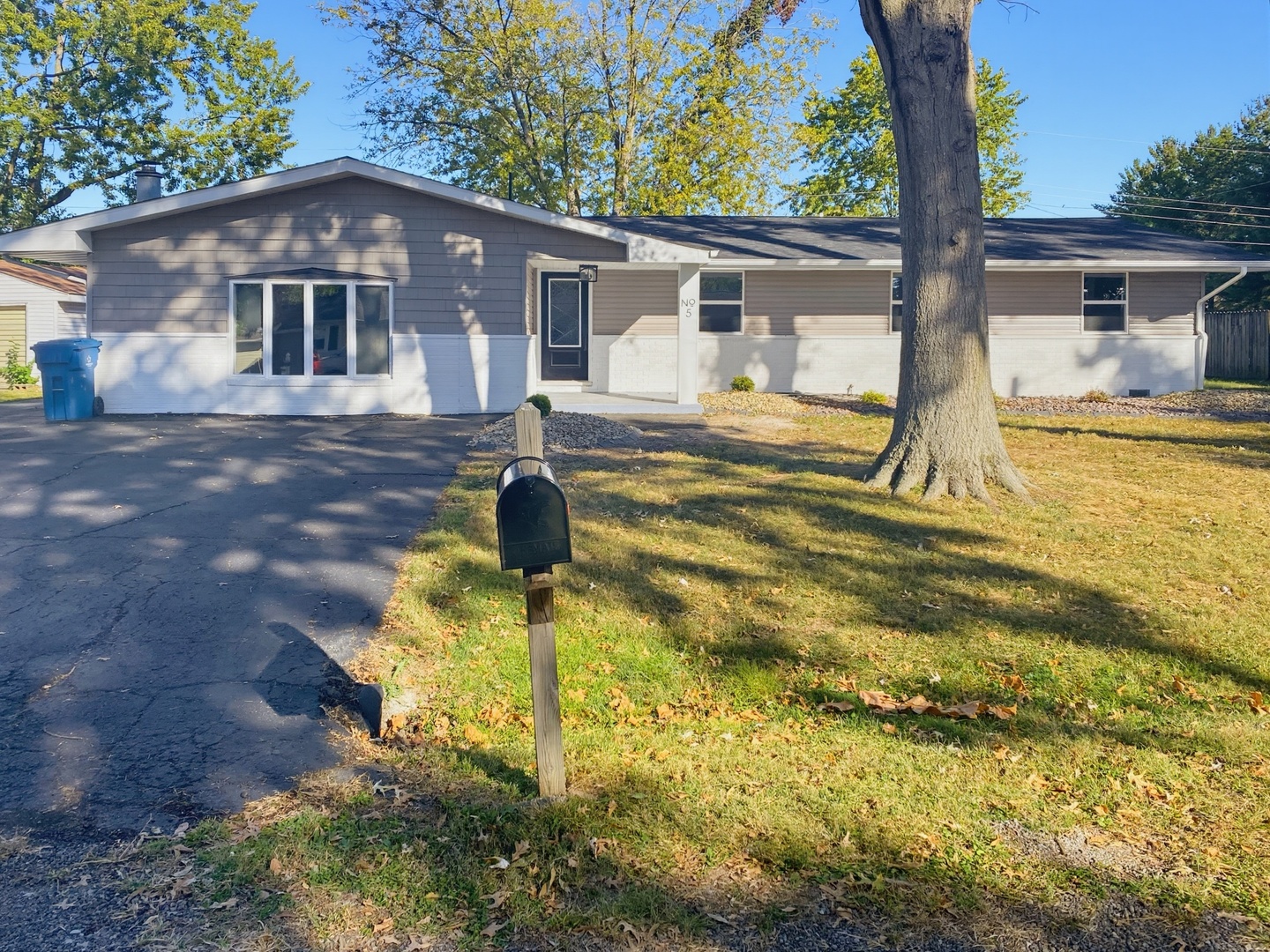 5 Bel Air Drive — photo