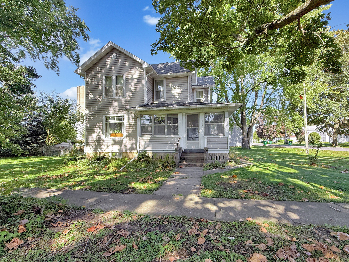 223 E Franklin Street — photo