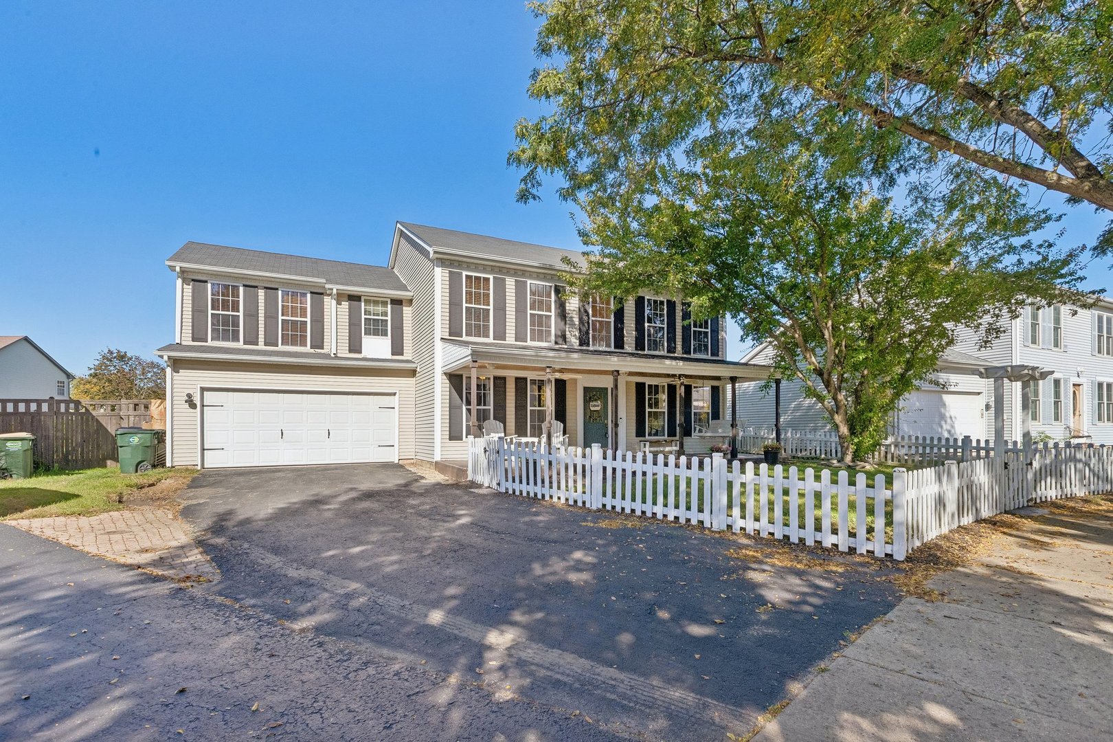 123 Eisenhower Drive — photo