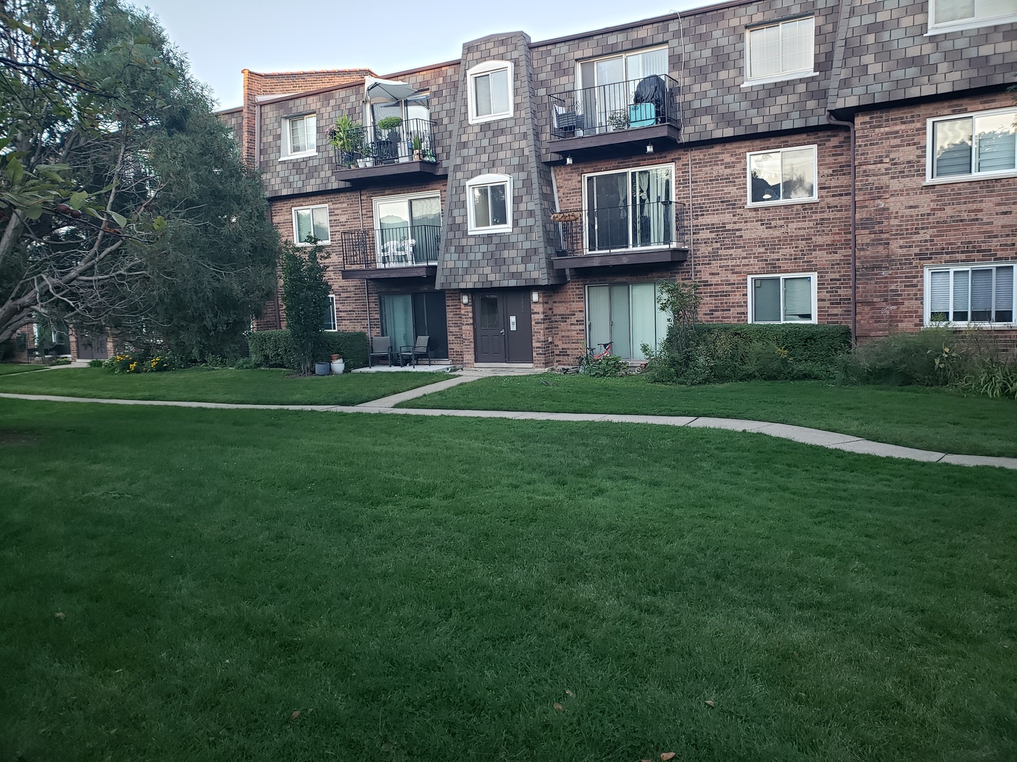 9357 Bay Colony Drive Unit 1N — photo