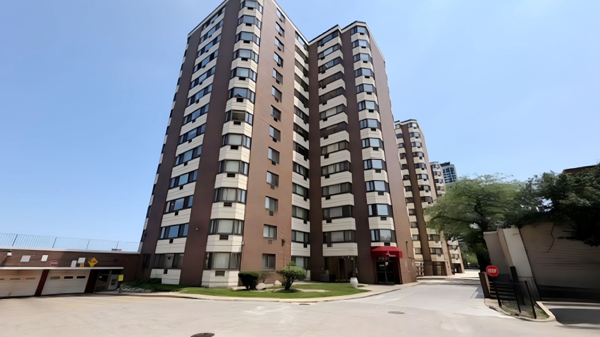 7337 S South Shore Drive Unit 1108 — photo