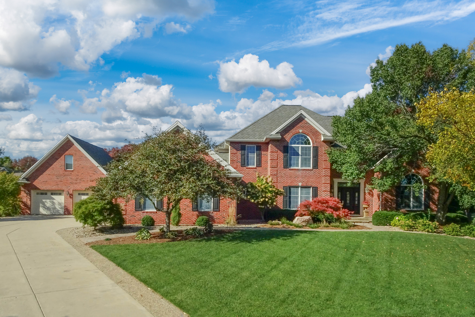 2 Windsong Way — photo