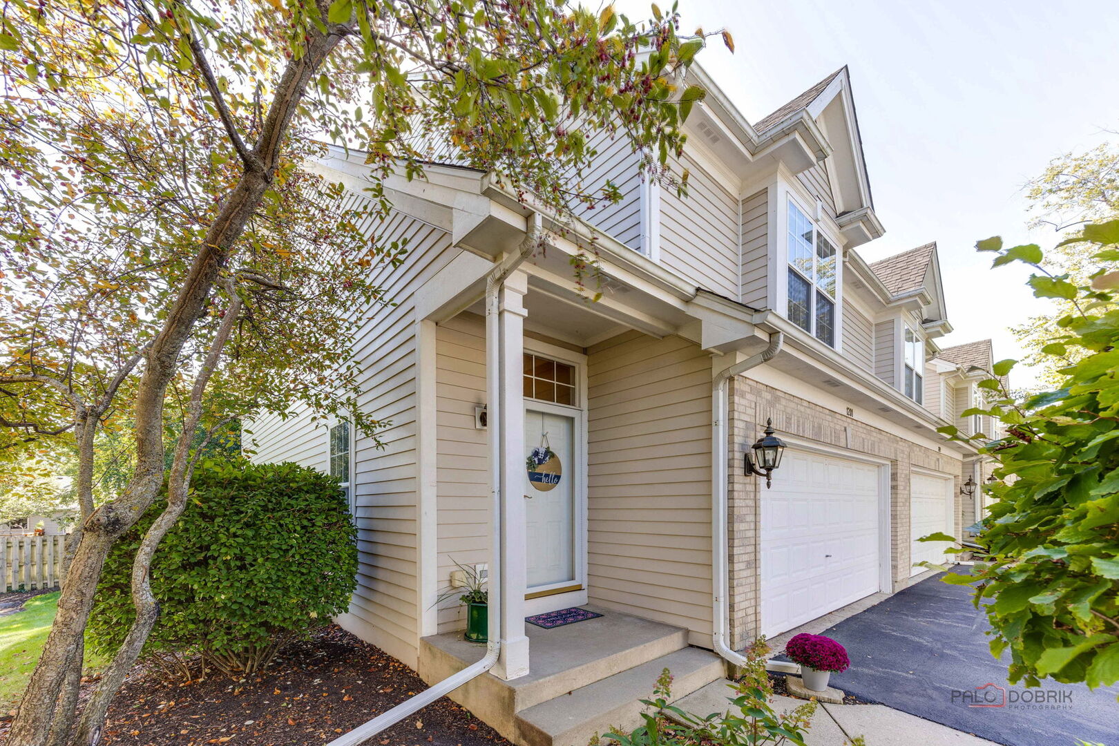 1201 W Danbury Drive — photo