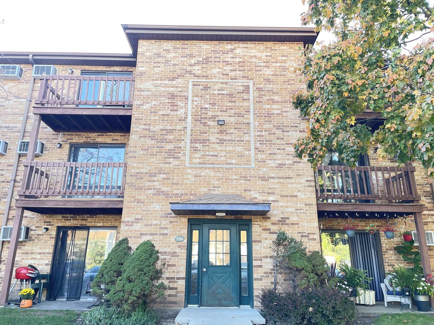 1364 N Geneva Drive Unit 2a — photo