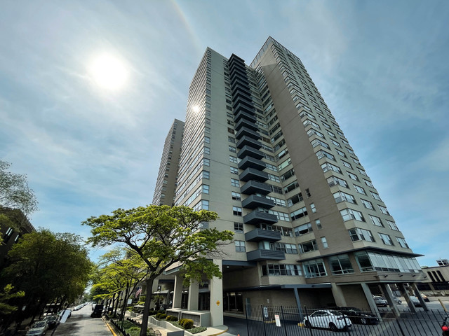 6301 N Sheridan Road Unit 4J — photo