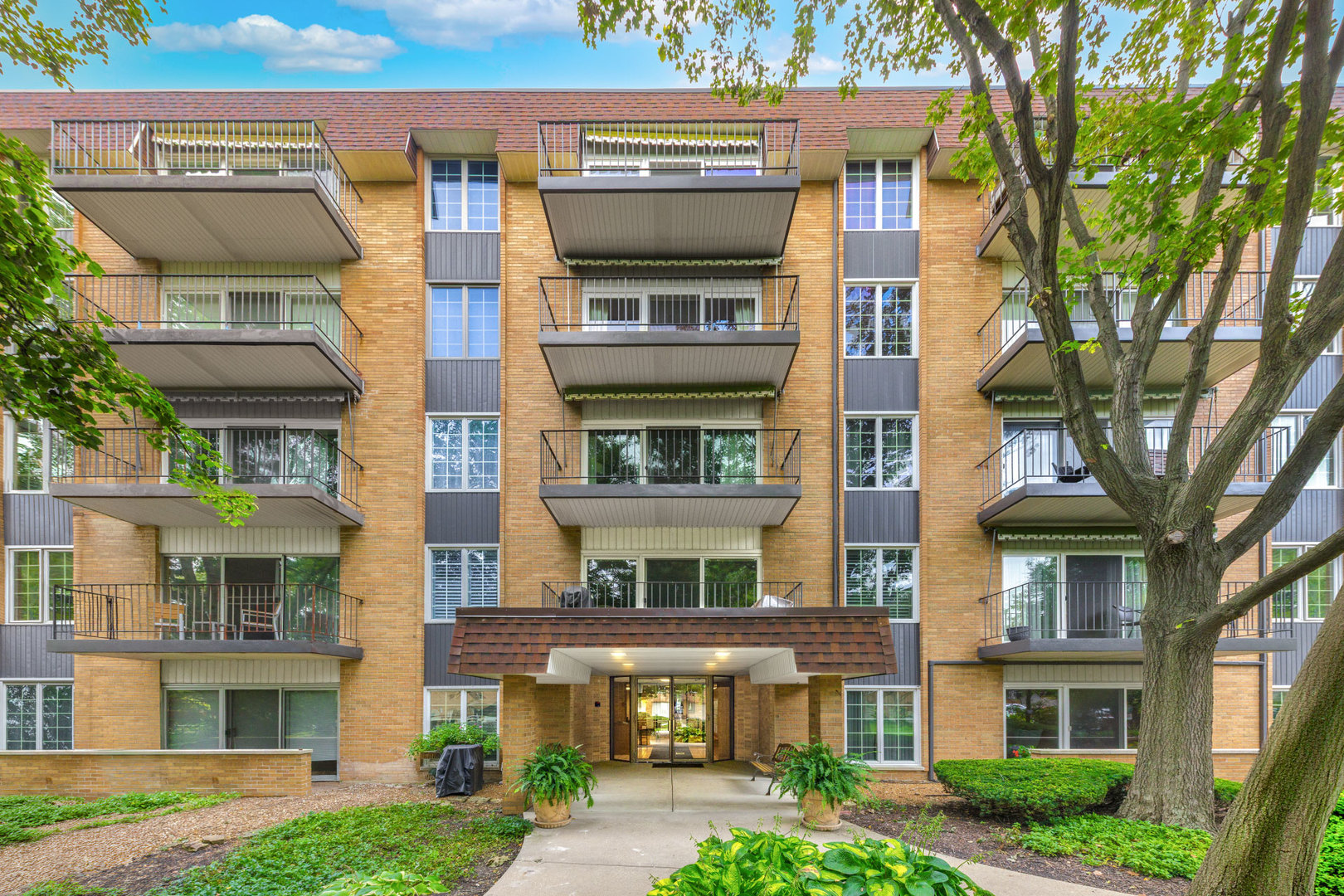 445 N Park Boulevard Unit 2C — photo
