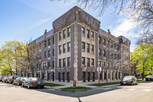 4875 N Magnolia Avenue Unit 214 — photo