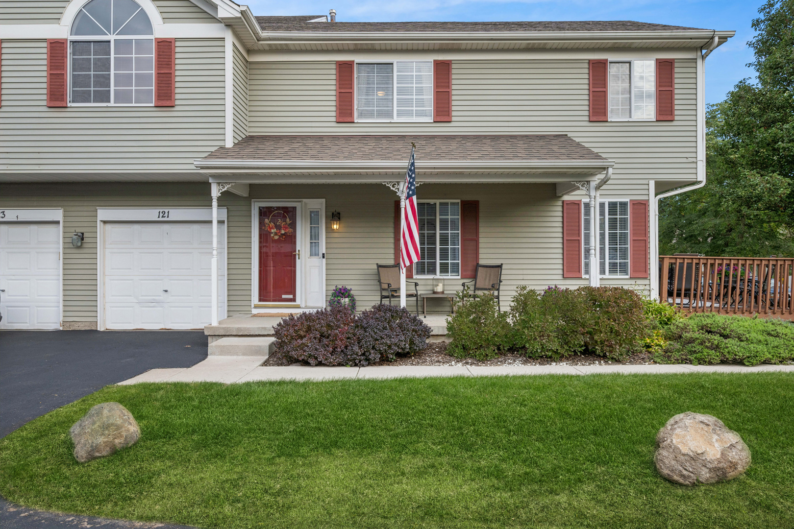 121 Village Creek Drive Unit 121 — photo