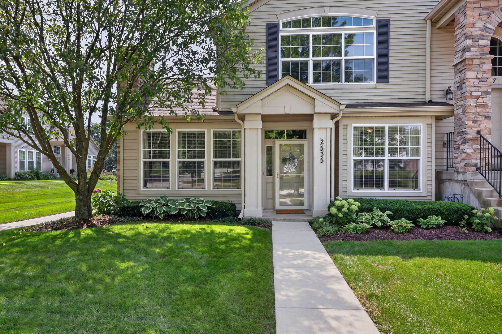 Home in West Dundee, IL 60118 — photo 3