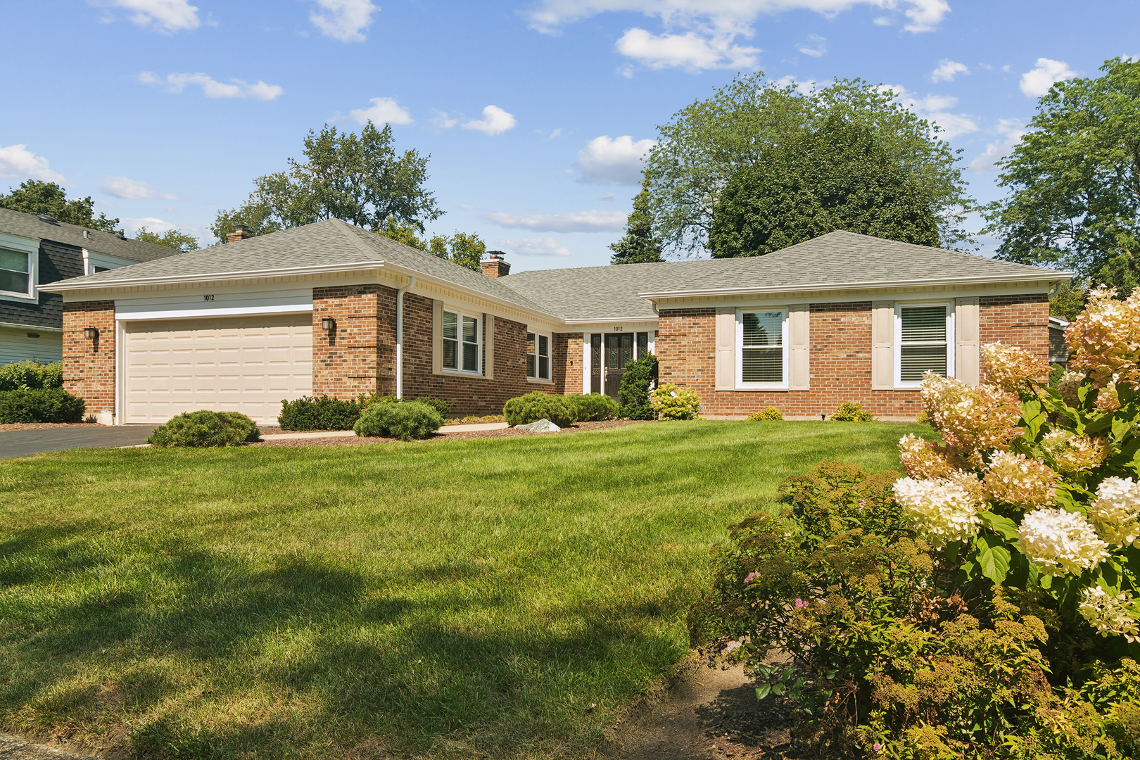 1012 W Mallard Drive — photo