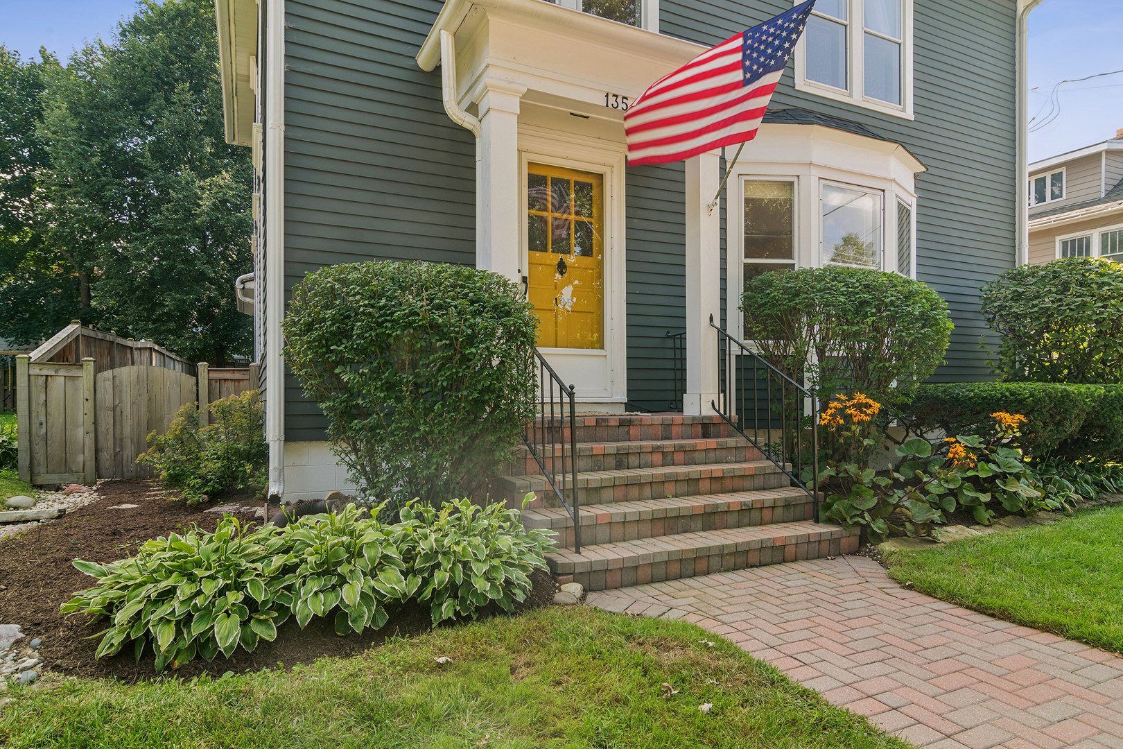 135 W Russell Street — photo
