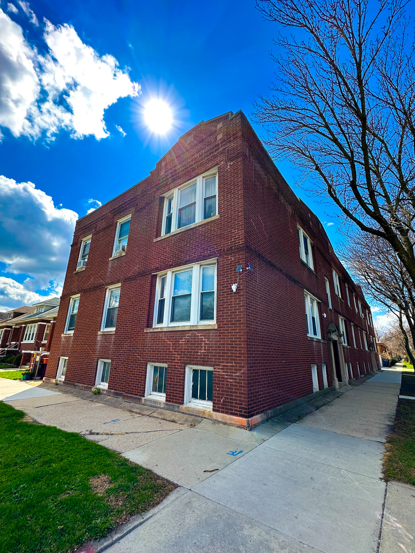 4045 W Argyle Street Unit 2 — photo