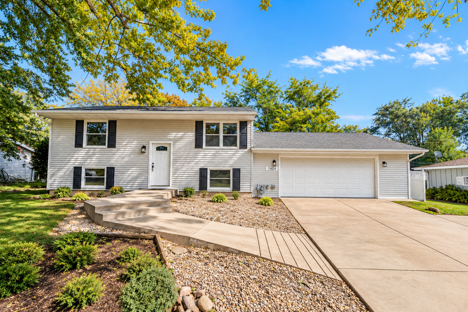 1404 Eastwood Lane — photo