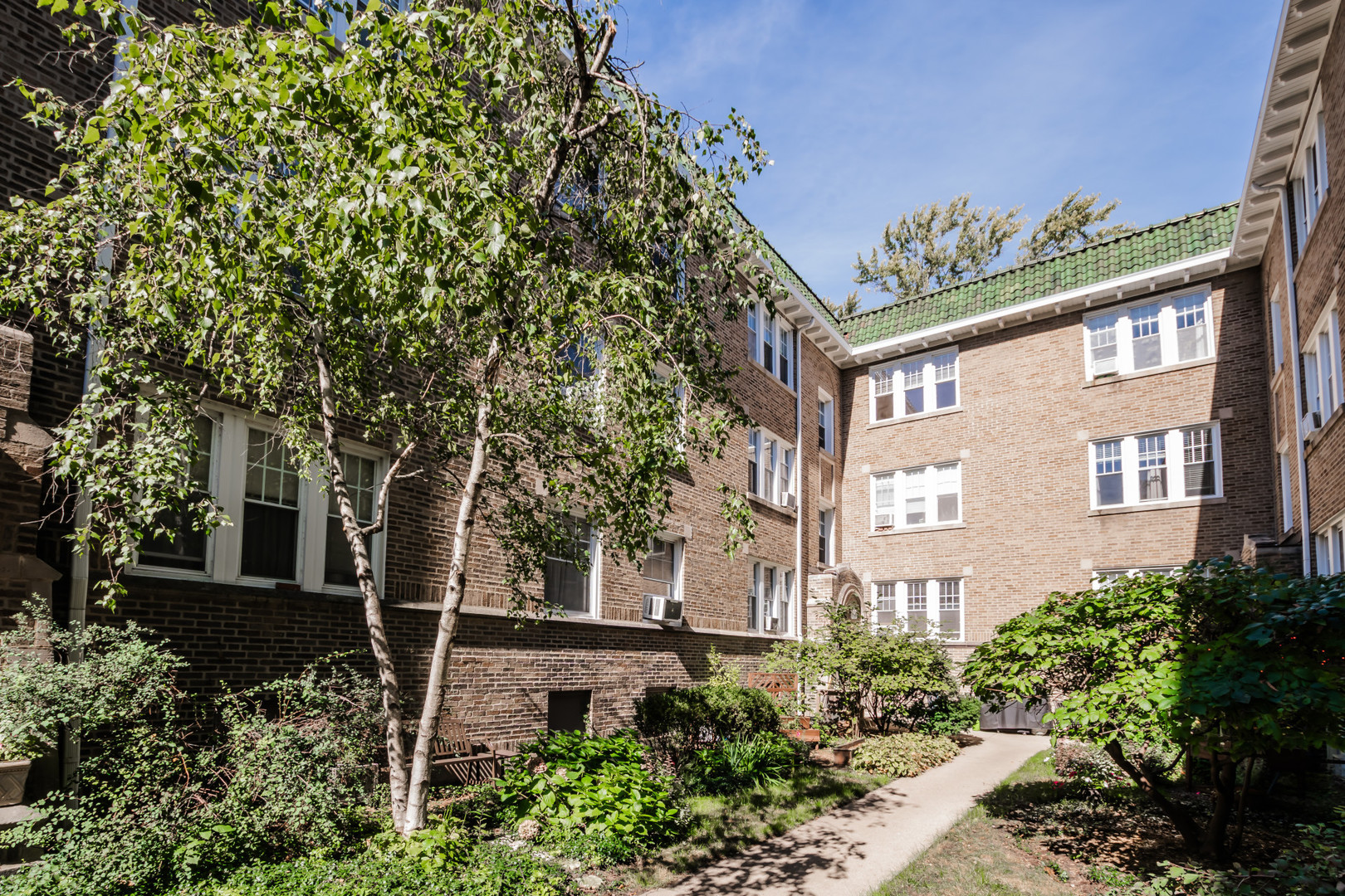 721 Reba Place Unit 3N — photo