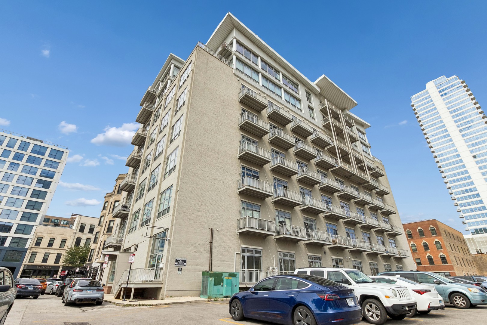 770 W Gladys Avenue Unit 304 — photo
